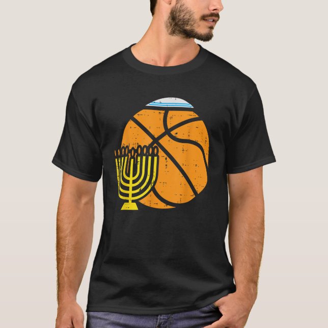 Jewish Basketball Menorah Hanukkah Chanukah Sport  T Shirt (Framsida)