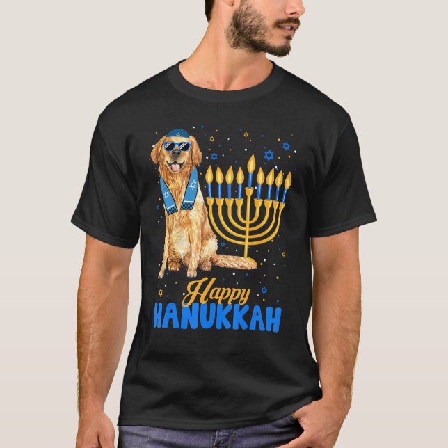 Jewish Golden Retriever Dog Menorah Happy Hanukkah T Shirt (Framsida)