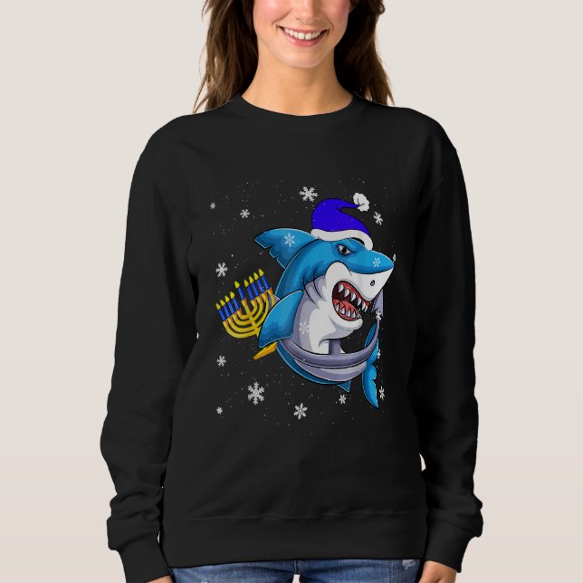 Jewish Shark Menorah  Hanukkah Chanukah Animal T Shirt (Framsida)