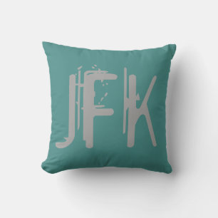JFK Airport Grunge Typography Kudde