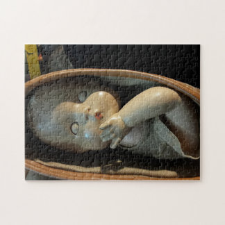 Jigszy Puzzel Creepy Doll av JP Denyer Pussel