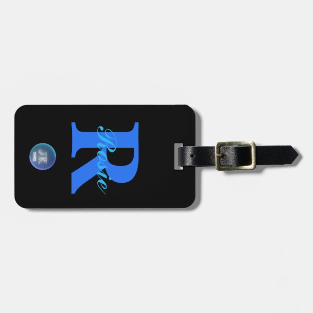 JK 2023 Loggage Tag Dubbla Sided Monogram Bagagebricka (Horisontell Framsida)