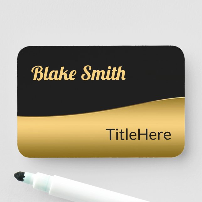 Jobbtitel svart och guld-skript namnbricka (På plats)