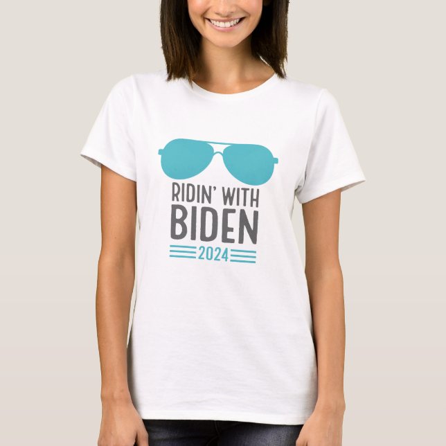 Joe Biden 2024 - Ridin'with Biden T Shirt (Framsida)