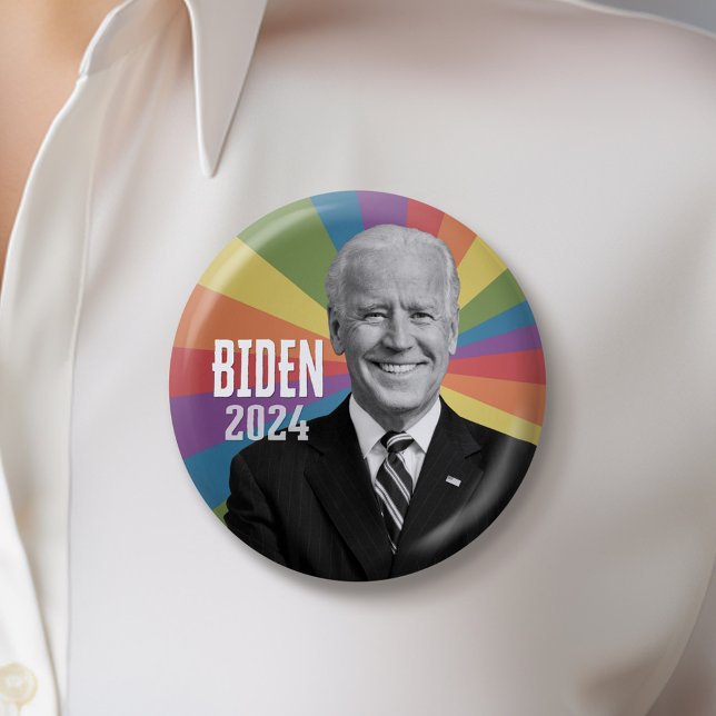Joe Biden - foto med regnbåge, flagga ray Knapp (Biden 2024 Button)
