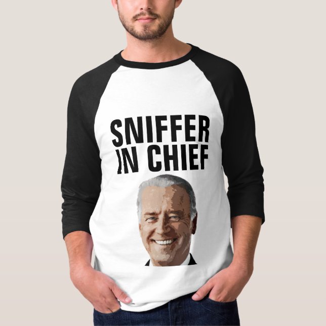 JOE BIDEN SNIFFER IN CHIEF FUNNY T-SHIRTS TEES (Framsida)
