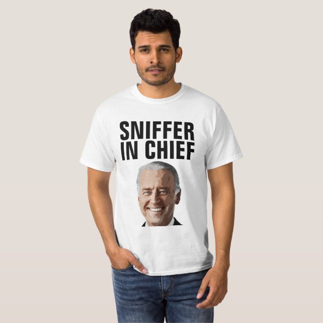 JOE BIDEN SNIFFER IN CHIEF FUNNY T-SHIRTS TEES (Hel framsida)