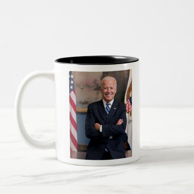 Joe Biden Två-Tonad Mugg (Vänster)