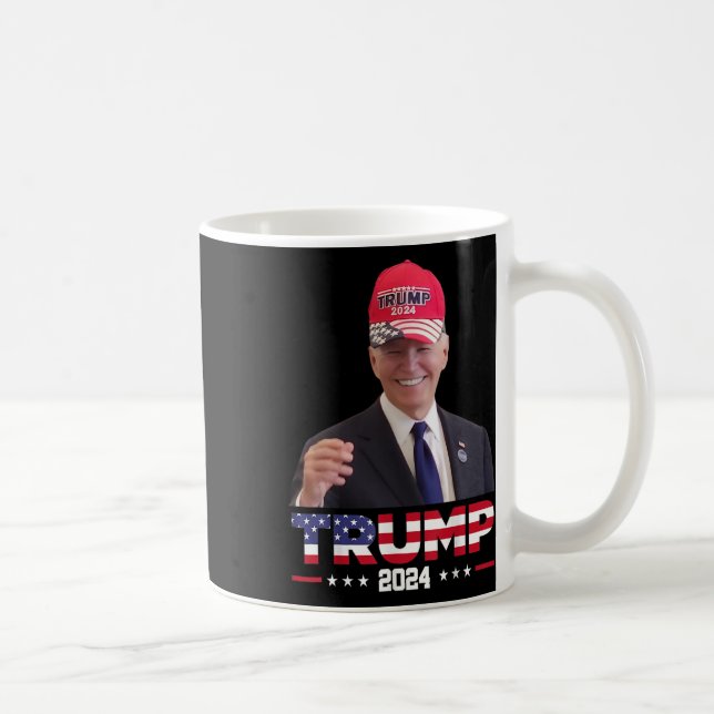 Joe Biden Wearing A Trump Hat 1 Kaffemugg (Höger)