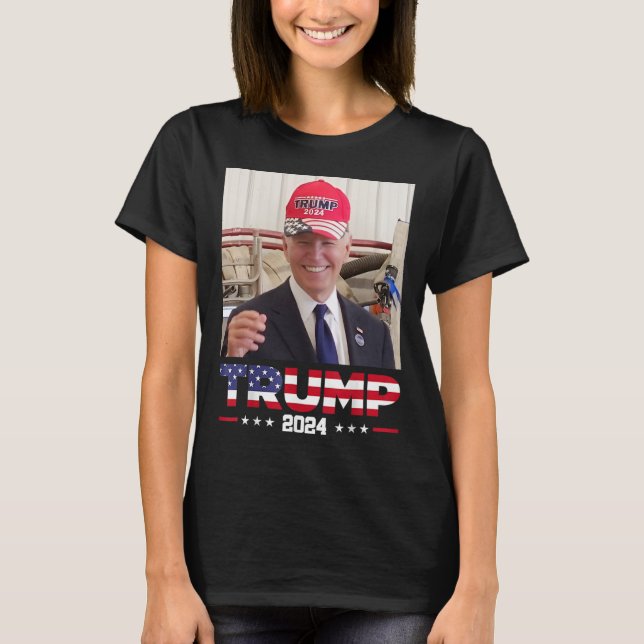 Joe Biden Wearing A Trump Hat T Shirt (Framsida)