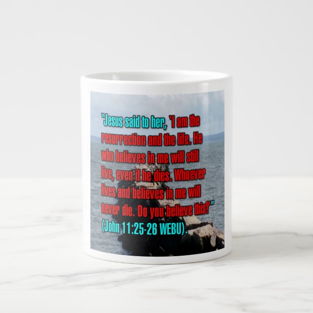 Johannes 11:25-26 WEBU Mug Jumbo Mugg (Framsidan)