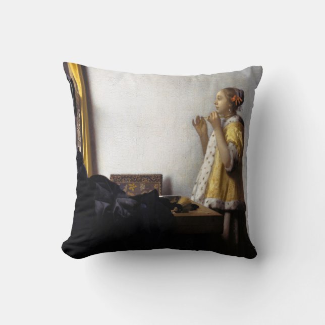 Johannes Vermeer - Young Woman with Pearl Necklace Kudde (Framsida)