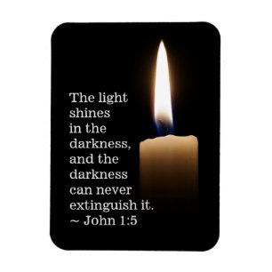 John 1:5 The Light Shines in Mörkret Magnet