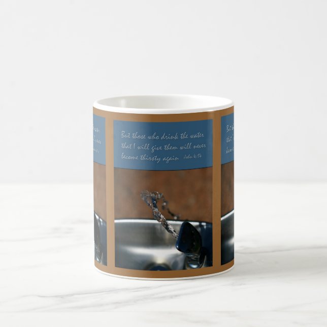 John 4:14 De som dricker vatten som jag ge Kaffemugg (Center)