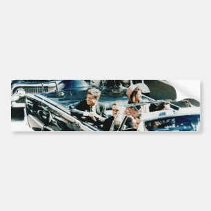 John F. Kennedy och Jackie i motorcaden Dallas Bildekal
