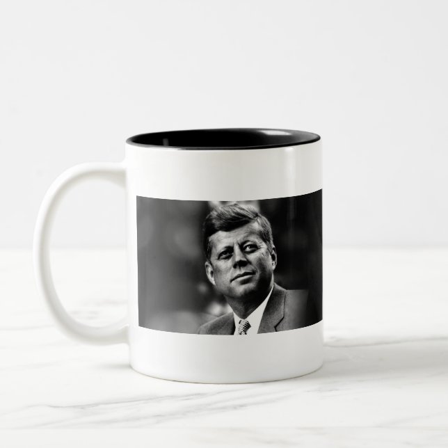 John F Kennedy Två-Tonad Mugg (Vänster)