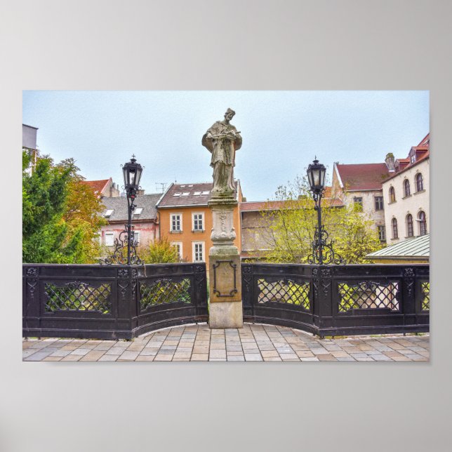 John of Nepomuk Statue, Bratislava, Slovakien Poster (Framsidan)