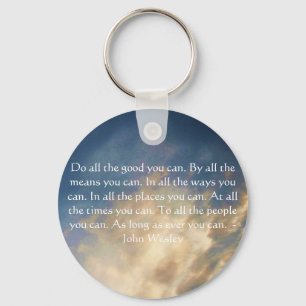 John Wesley Living Citote with Blå himmel Clouds Nyckelring