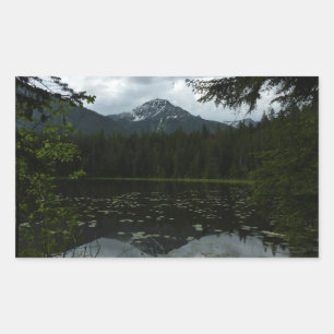 Johns Lake II vid Glacier National Park Rektangulärt Klistermärke