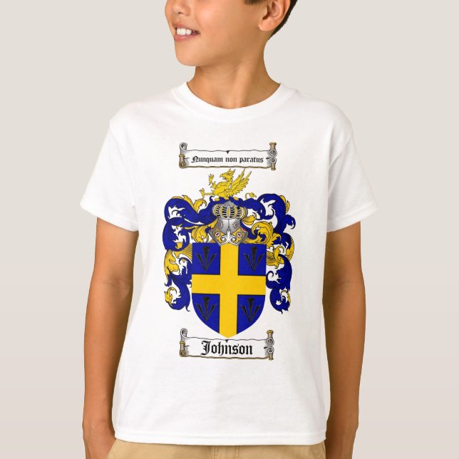 JOHNSON FAMILJVAPENSKÖLD - JOHNSON VAPENSKÖLD TEE SHIRT (Framsida)