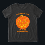 Jolly Jack o lantern Cute Kids Halloween Birthday T Shirt<br><div class="desc">Denna könsneutrala Halloween-födelsedagskjorta är lätt att anpassa. Med min ursprungliga grafiklumpump med två textuppsättningar som du kan redigera kan du göra allt detta på en Halloween-födelsedag eller designa det för Bus eller godis-natten. Lägg till barn (eller vuxens) namn till -WEEN för en roligt på ord när man fyller år på...</div>