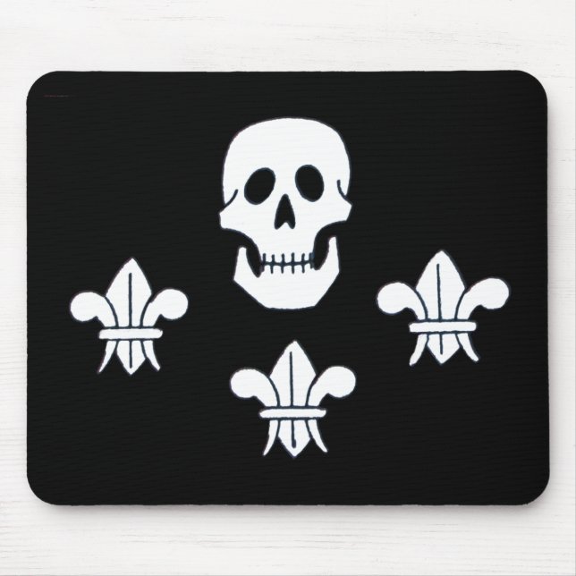 JOLLY ROGER SKULL OCH TRE LILIES FLAGGA MUSMATTA (Framsidan)