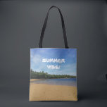 Jomalig Island Summer Tygkasse<br><div class="desc">Skaffa den sommarvibe och värmeböljan med den här söta och coola till väskan med guldsand på Jomalig Island,  Filippinerna.</div>