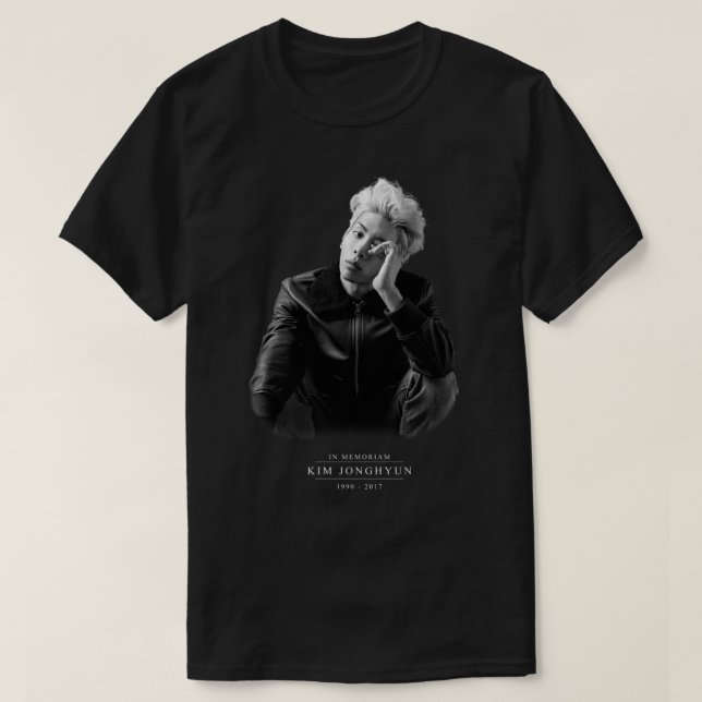 Jonghyun - In Memoriam Classic T-Shirt.png T Shirt (Design framsida)