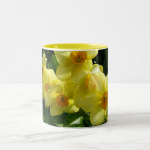 Jonquils/påskliljar/pingstlilja Två-Tonad Mugg