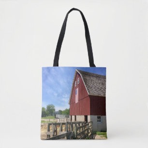 Jordbruk   Red Barn with American Flagga Tygkasse