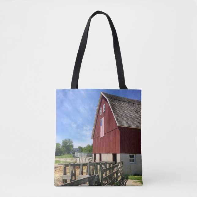 Jordbruk | Red Barn with American Flagga Tygkasse (Framsida)