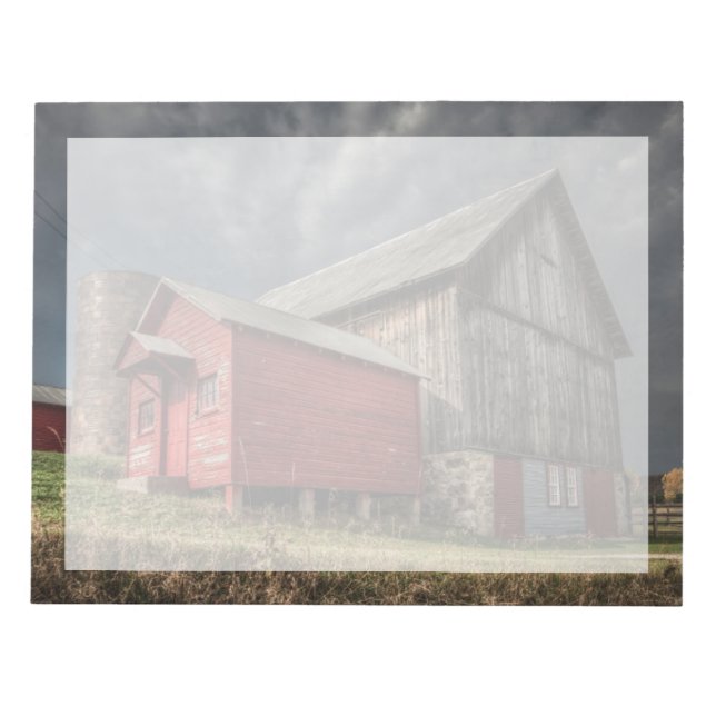 Jordbruk | Red Wooden Barn in Michigan Anteckningsblock (Framsida)