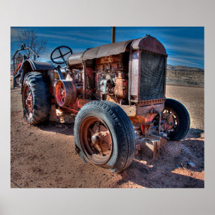 Jordbruk   Rusty Antique Tractor Poster