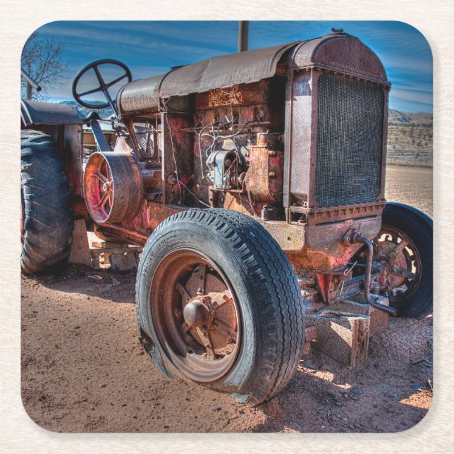 Jordbruk | Rusty Antique Tractor Underlägg Papper Kvadrat (Framsidan)