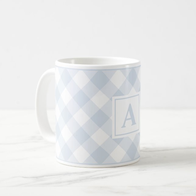Jordbruksblått Buffalo Play Monogrammed Mugg (Framsida vänster)