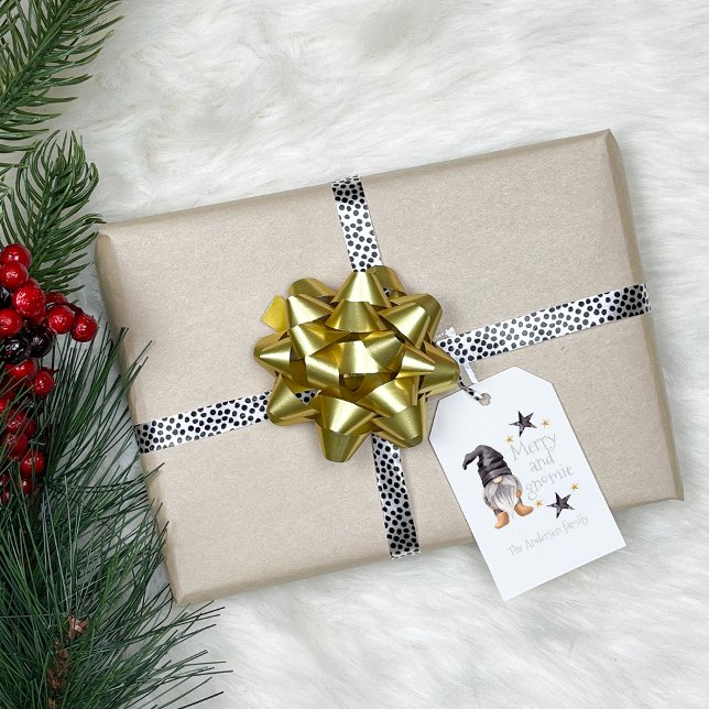 Jordbrukshus Winter Watercolor Gnome för jul Presentetikett (Farmhouse Winter Watercolor Gnome for Christmas Gift Tags - Charming Holiday Decor )