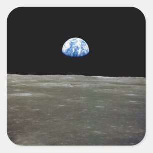 Jorden från månen i svarta rymden: Earthrise Fyrkantigt Klistermärke