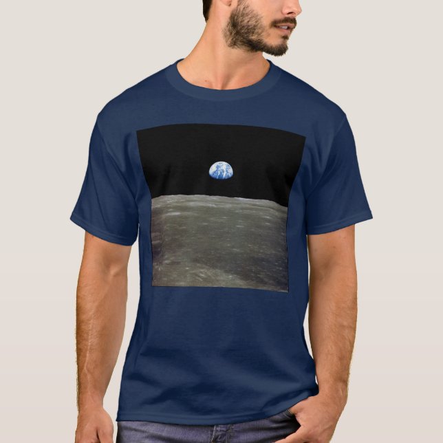 Jorden från månen i svarta rymden: Earthrise T Shirt (Framsida)