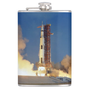 Jorden skakar när Saturn V bränner mot månen Fickplunta