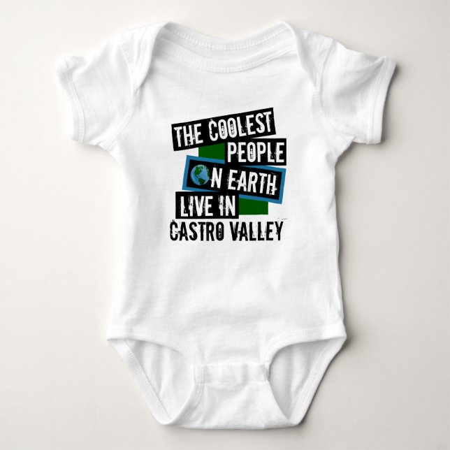 Jordens äldsta människor bor i Castrodalen T Shirt (Framsida)