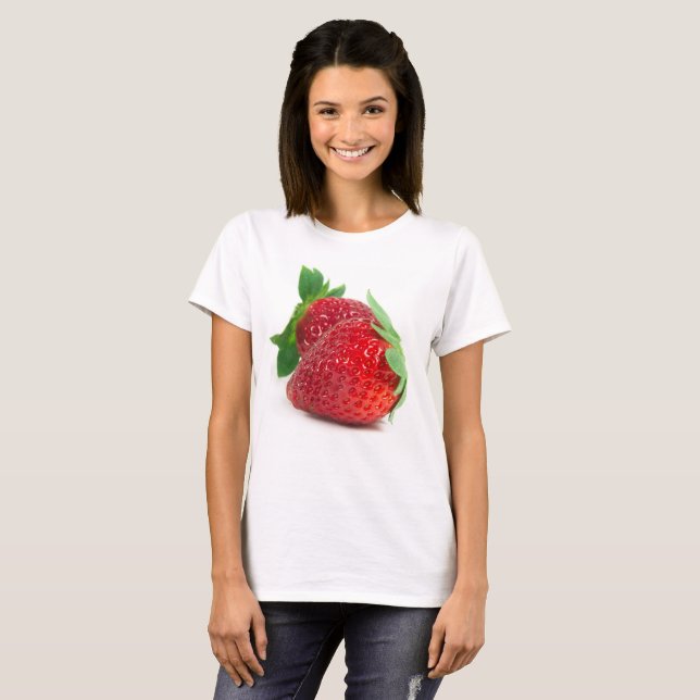 Jordgubbar på vitt t shirt (Hel framsida)