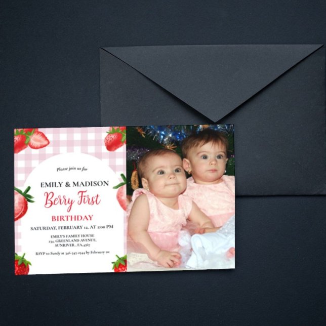 Jordgubbe Berry Girl First Birthday| Berry Sweet Inbjudningar (Skapare uppladdad)