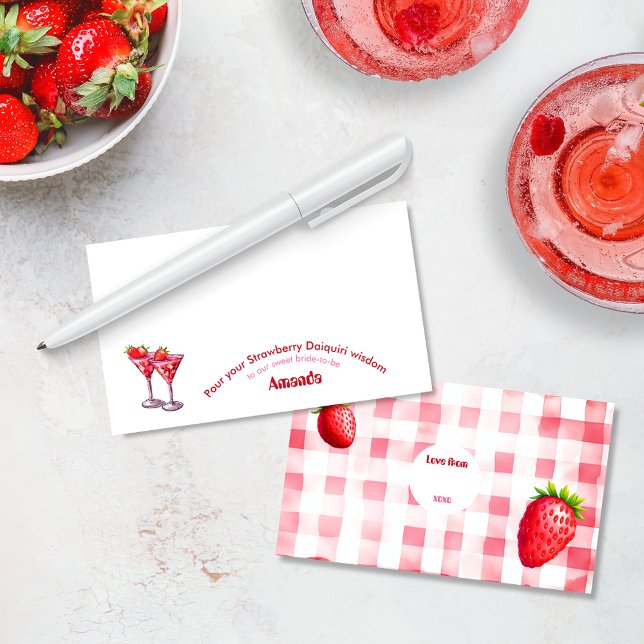 Jordgubbe Bride to be Bachelorette Party Cocktail Rådkort (Strawberry Bride-to-be cocktails custom guests advice card for bachelorette hen bridal shower party)