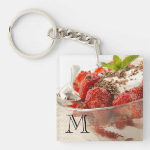 Jordgubbeefterrätt med ny yoghurt