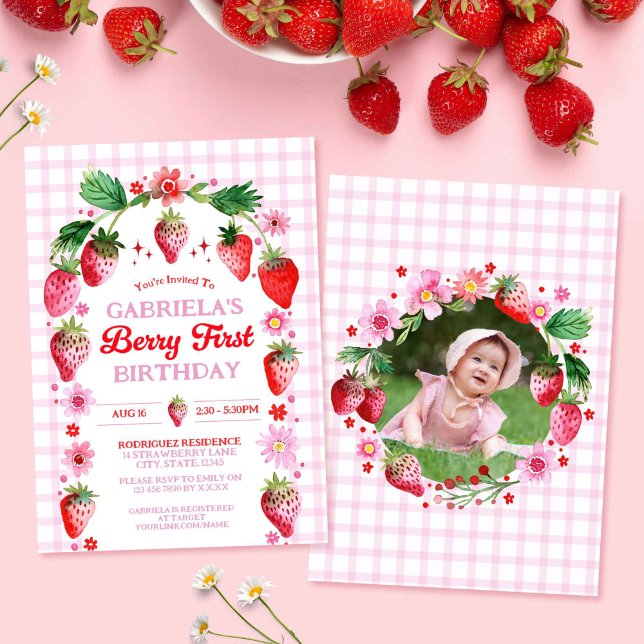 Jordgubbsberry 1:a födelsedag: foto med vattendjup inbjudningar (Strawberry Berry 1st Birthday Watercolor Photo Invitation)