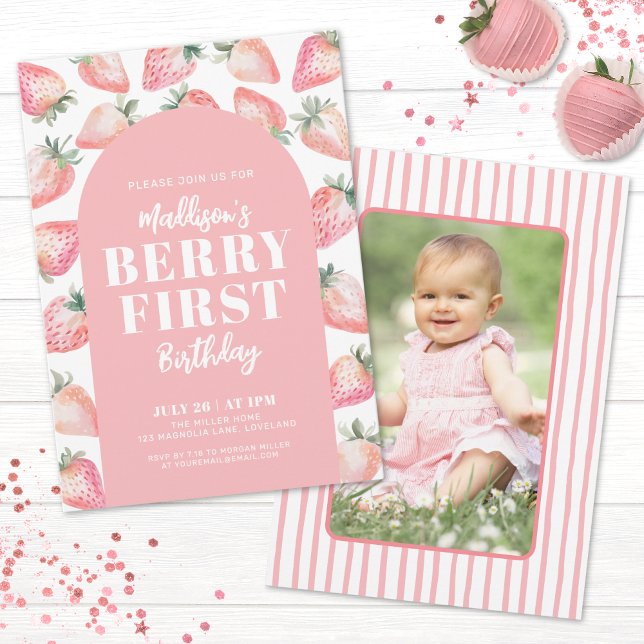 Jordgubbsberry - första foto 1:a födelsedag Party Inbjudningar (Strawberry Berry First Photo 1st Birthday Party Invitation)