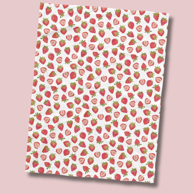 Jordgubbsmönster Fleecefilt (Strawberry fruit pattern fleece blanket, ideal with summer living, nursery interior & girls bedroom.)