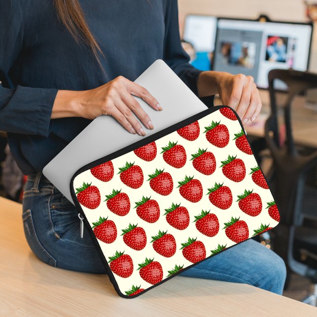 Jordgubbsmönster, Röda jordgubbar, Frukt, Blad Laptop Fodral (Skapare uppladdad)