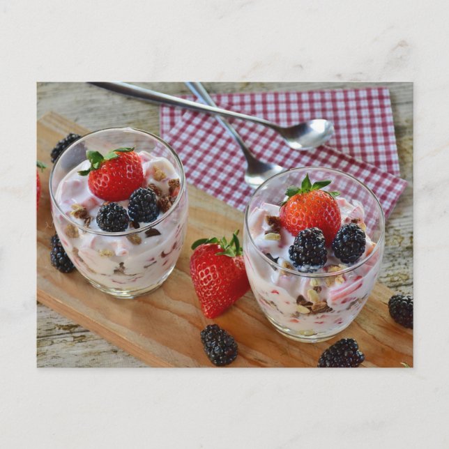 Jordgubbssvarta bär efterföljare vykort (Framsida)