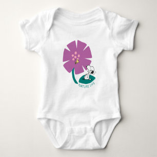 Jordnötter Belysning av naturens Lila T Shirt